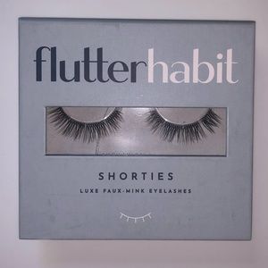 Flutter Habit False Lashes